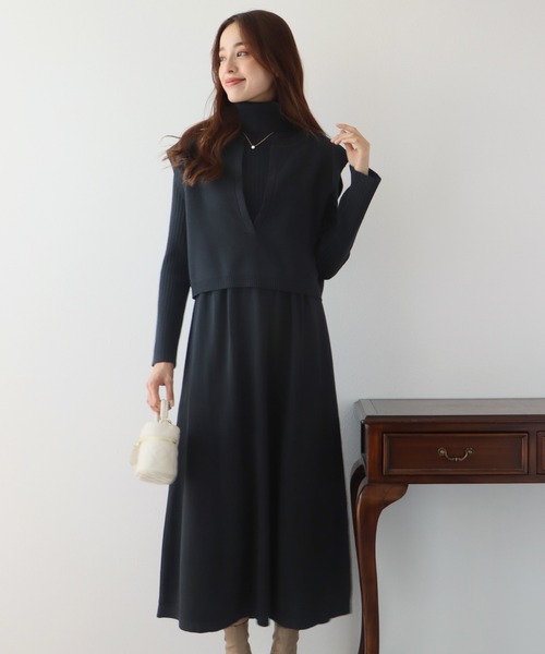 BLUEEAST(ブルーイースト)の「ニットベスト&タートルニットワンピース セットアップ(ワンピース・レディース・ブラック/ベージュ/パープル/ブラウン/グレー・MEDIUM)」の1枚目の写真