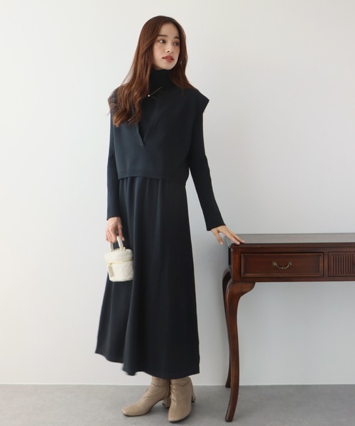 BLUEEAST(ブルーイースト)の「ニットベスト&タートルニットワンピース セットアップ(ワンピース・レディース・ブラック/ベージュ/パープル/ブラウン/グレー・MEDIUM)」の6枚目の写真