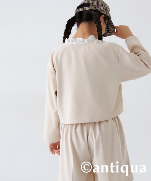 antiqua(アンティカ)の「シンプルショートジャケット(ノーカラージャケット・キッズ・ライトベージュ/ブラック・130/140/150/160)」の20枚目の写真