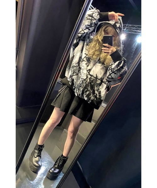 ankoROCK（アンコロック）の「モノクロ完全体ゾンビパーカー -オーバーサイズ-（パーカー・レディース・A・ONE SIZE）」の8枚目の写真