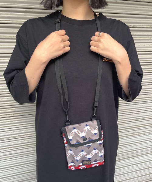 PENDLETON(ペンドルトン)の「【 PENDLETON / ペンドルトン 】 ネックポーチ NECKPOUCH(ショルダーバッグ・レディース・グレー/ブラック/グリーン・FREE)」の17枚目の写真