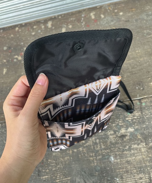 PENDLETON(ペンドルトン)の「【 PENDLETON / ペンドルトン 】 ネックポーチ NECKPOUCH(ショルダーバッグ・レディース・グレー/ブラック/グリーン・FREE)」の7枚目の写真