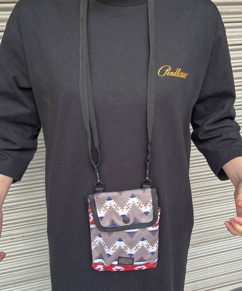 PENDLETON(ペンドルトン)の「【 PENDLETON / ペンドルトン 】 ネックポーチ NECKPOUCH(ショルダーバッグ・レディース・グレー/ブラック/グリーン・FREE)」の8枚目の写真