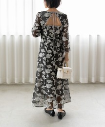 パイピングデザインコルセットワンピース