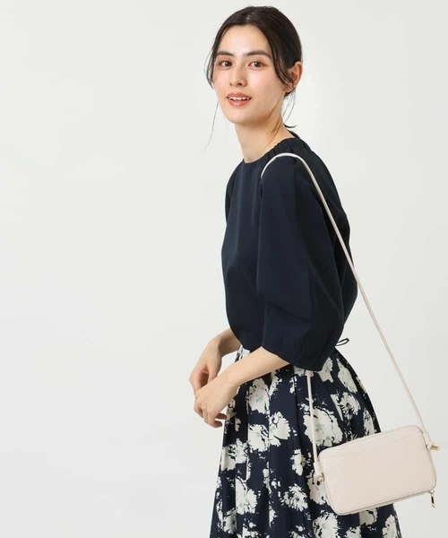 a.v.v（アーヴェヴェ）の「2SET ボリュームスリーブブラウスパンツセット（ワンピース・レディース・ベージュ/ネイビー・38/40/42/36/34）」の10枚目の写真