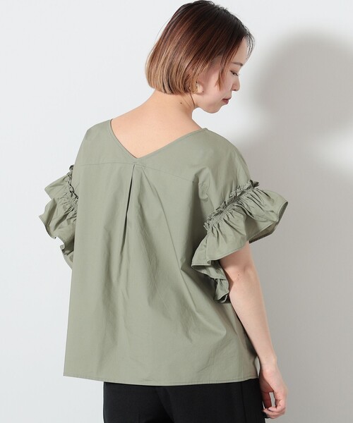 BEAMS HEART（ビームスハート）の「ギャザースリーブ ブラウス（シャツ/ブラウス・レディース・ブラック/オリーブ/オフホワイト/ベージュ・FREE）」の4枚目の写真