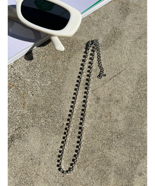 WC（ダブル シー）の「シンプルビジューネックレス（ネックレス・レディース・シルバー/ゴールド・FREE）」の2枚目の写真