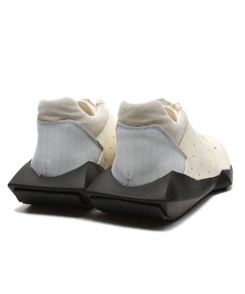 Rick Owens（リックオウエンス）の「Rick Owens×adidas コラボスニーカー（スニーカー・メンズ・ホワイト・9/7/10/8）」の9枚目の写真