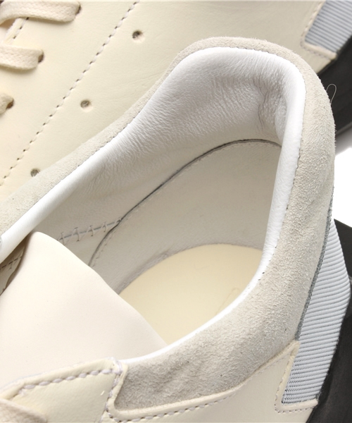 Rick Owens（リックオウエンス）の「Rick Owens×adidas コラボスニーカー（スニーカー・メンズ・ホワイト・9/7/10/8）」の6枚目の写真