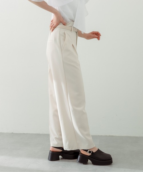 OLIVE des OLIVE（オリーブデオリーブ）の「【WEB限定】ベルト付きスラックスパンツ（スラックス・レディース・アイボリー/サックスブルー/ピンク/チャコールグレー・FREE）」の13枚目の写真