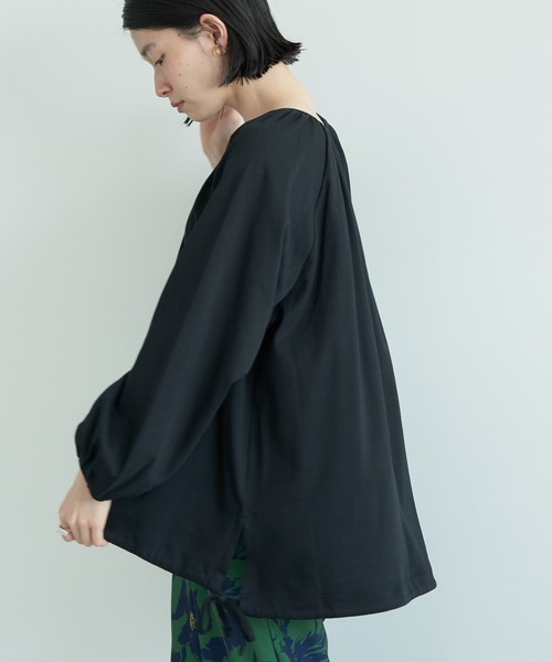 AMERICAN HOLIC(アメリカンホリック)の「ラグランギャザーカットプルオーバー(Tシャツ/カットソー・レディース・モカ/オフホワイト/ブラック・M/L)」の2枚目の写真