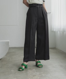 UNITED TOKYO | バックベルトデザインパンツ(スラックス)