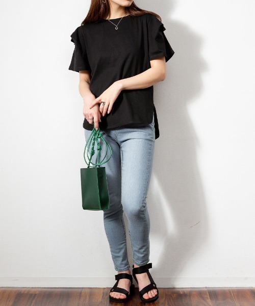 atONE（アットワン）の「atONE ボリュームタック袖Ｔシャツ（Tシャツ/カットソー・レディース・ブラック/モカ/オフホワイト・3L/LL/M/L/4L）」の12枚目の写真