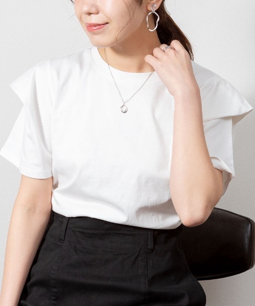 atONE（アットワン）の「atONE ボリュームタック袖Ｔシャツ（Tシャツ/カットソー・レディース・ブラック/モカ/オフホワイト・3L/LL/M/L/4L）」の6枚目の写真