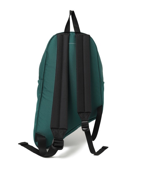 EASTPAK（イーストパック ）の「MM6 Maison Margiela(エムエムシックス メゾンマルジェラ) EASTPAKxMM6 DRIPPING PAK’R BACKPACK（バックパック/リュック・レディース・グリーン・F）」の3枚目の写真
