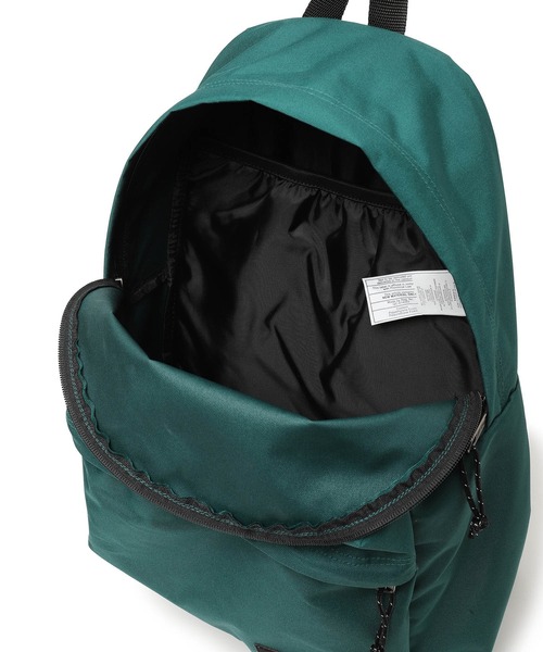 EASTPAK（イーストパック ）の「MM6 Maison Margiela(エムエムシックス メゾンマルジェラ) EASTPAKxMM6 DRIPPING PAK’R BACKPACK（バックパック/リュック・レディース・グリーン・F）」の7枚目の写真