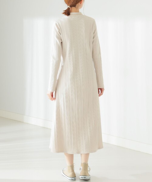 B:MING by BEAMS（ビーミングバイビームス）の「B:MING by BEAMS / リブ モックネック ワンピース（ワンピース・レディース・ブラック/ライトベージュ・FREE）」の17枚目の写真