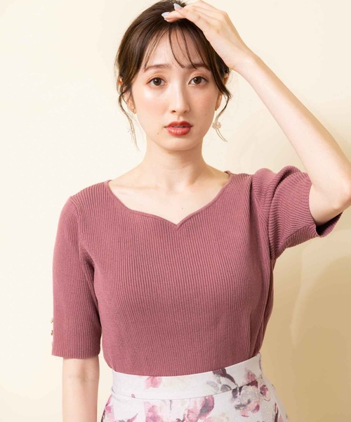 NOELA（ノエラ）の「ゴールドボタンハートネックニット（ニット/セーター・レディース・イエロー/オフホワイト/ピンク/サックスブルー・フリー）」の9枚目の写真