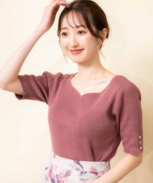 NOELA（ノエラ）の「ゴールドボタンハートネックニット（ニット/セーター・レディース・イエロー/オフホワイト/ピンク/サックスブルー・フリー）」の10枚目の写真