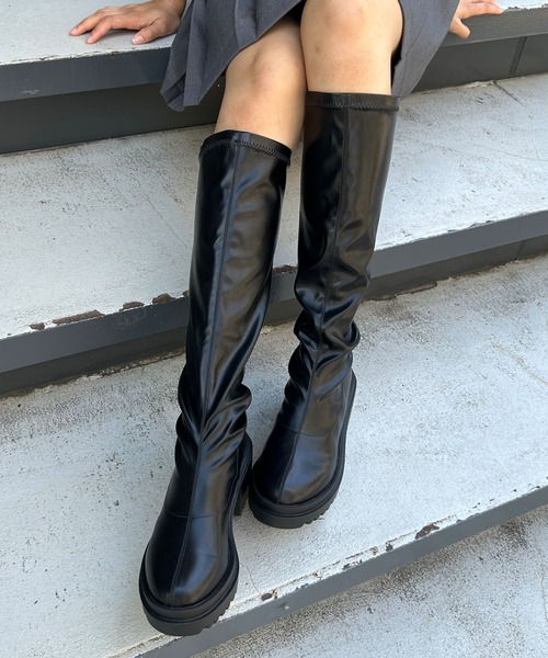 INGNI（イング）の「プラットフォームストレッチロングブーツ（ブーツ・レディース・アイボリー/ブラック・M/L）」の3枚目の写真