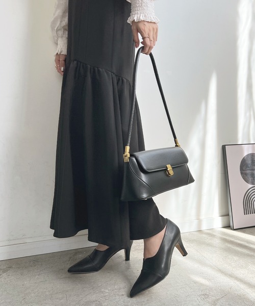 Futier land（フューティアランド）の「ダッシュできる切替ポインテッドトゥパンプス（パンプス・レディース・ブラック/アイボリー・36/37/38/40/39）」の10枚目の写真