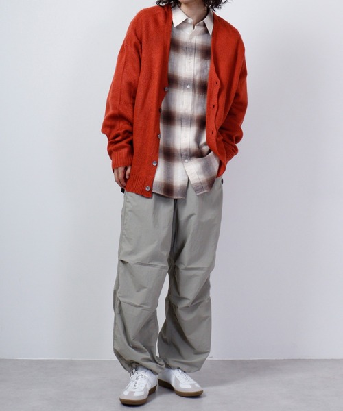 SUGGESTION(サジェッション)の「SUGGESTION モヘア風起毛ニットカーデ(カーディガン/ボレロ・メンズ・ベージュ/マスタード/テラコッタ/グリーン/ブルー/ブラック・M/L)」の20枚目の写真