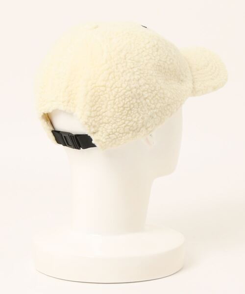 TINA：JOJUN（ティーナジョジュン）の「ロゴ付き ボアキャップ TINA