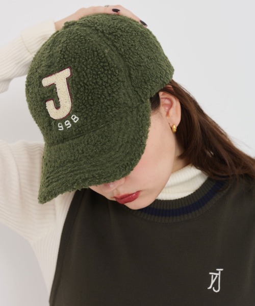 TINA：JOJUN（ティーナジョジュン）の「ロゴ付き ボアキャップ