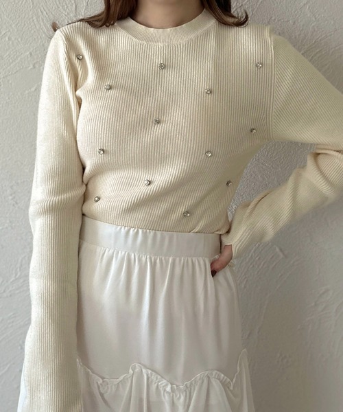 apres jour clair（アプレジュールクレア）の「【apres jour clair】ビジュー付きリブニット【ZOZOTOWN限定アイテム】（ニット/セーター・レディース・ブラック/アイボリー/サックスブルー・X-LARGE/フリー）」の9枚目の写真