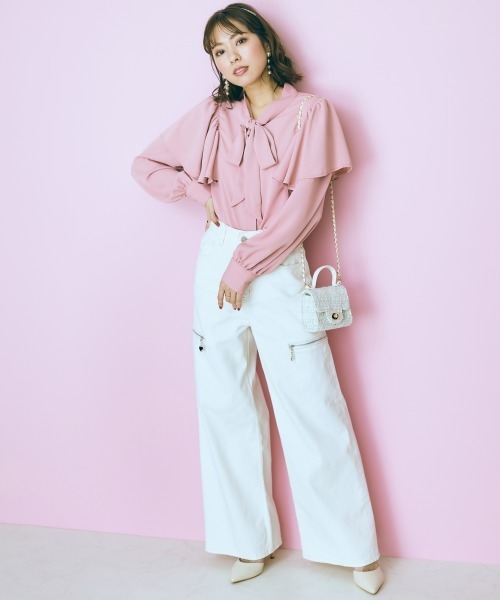 marun（マルン）の「＜大きいサイズ＞　フリルボータイブラウス  marun（シャツ/ブラウス・レディース・オフホワイト/サックスブルー/ピンク・4L/LL/3L/L/5L）」の16枚目の写真