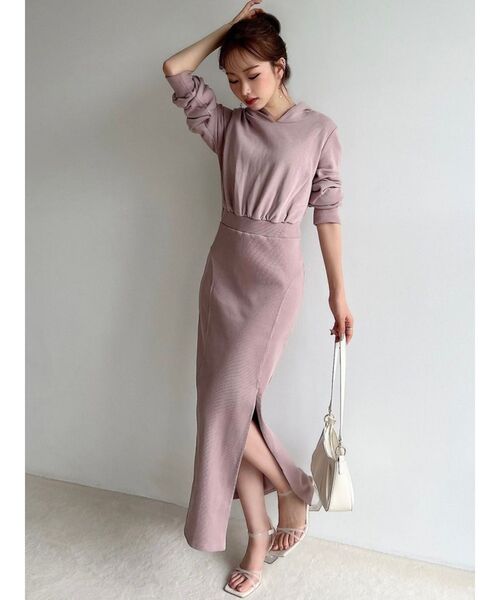 RESEXXY（リゼクシー）の「バックオープンフーディワンピース