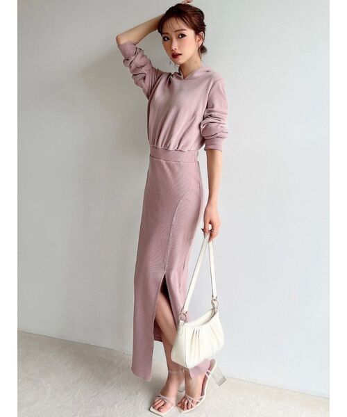 RESEXXY（リゼクシー）の「バックオープンフーディワンピース（ワンピース・レディース・ホワイト/ピンク/ブラック・FREE）」の7枚目の写真