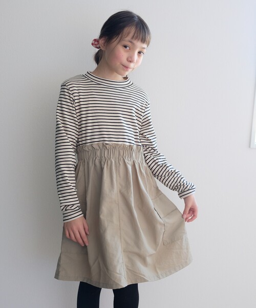 SHOO・LA・RUE(シューラルー)の「◆【110-140cm】ボーダー×カーゴ ドッキングワンピース(ワンピース・キッズ・グリーン系3/ブラック系2・14/12/13/11)」の3枚目の写真