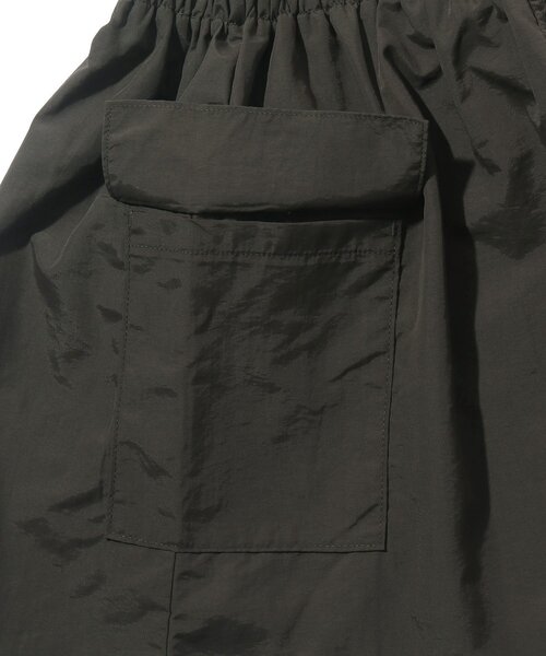 SHOO・LA・RUE(シューラルー)の「◆【110-140cm】ボーダー×カーゴ ドッキングワンピース(ワンピース・キッズ・グリーン系3/ブラック系2・14/12/13/11)」の9枚目の写真