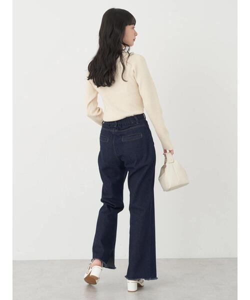 earth music&ecology(アースミュージックアンドエコロジー)の「フロントポケットフレアデニム(デニムパンツ・レディース・インディゴブルー/ライトインディゴブルー・S/M/L)」の12枚目の写真