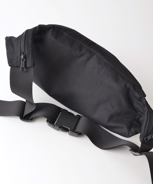 KELTY（ケルティ）の「KELTY×SHIPS GENERAL SUPPLY: 別注 コットン ミニファニーパック■（ショルダーバッグ・メンズ・ブラック/ネイビー・ONESIZE）」の12枚目の写真