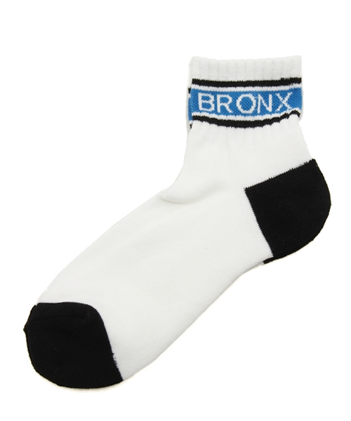 WEGO(ウィゴー)の「WEGO/BRONXロゴラインソックス(ソックス/靴下・メンズ・レッド/ブラック/ネイビー・FREE)」の2枚目の写真