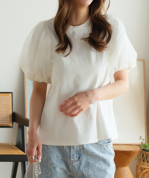 Ulysses(ユリシス)の「オーガンジーパフスリーブ半袖トップス(Tシャツ/カットソー・レディース・オフホワイト/ベージュ/ブラック・F)」の1枚目の写真