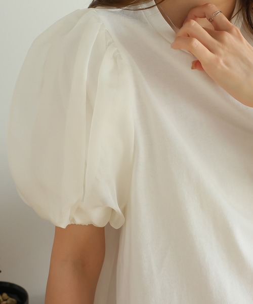 Ulysses(ユリシス)の「オーガンジーパフスリーブ半袖トップス(Tシャツ/カットソー・レディース・オフホワイト/ベージュ/ブラック・F)」の13枚目の写真