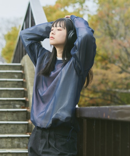 flaner（フラネ）の「Loose mesh pullover / ルーズメッシュプルオーバー（Tシャツ/カットソー・レディース・ネイビー/グレイッシュベージュ・LARGE/MEDIUM）」の17枚目の写真