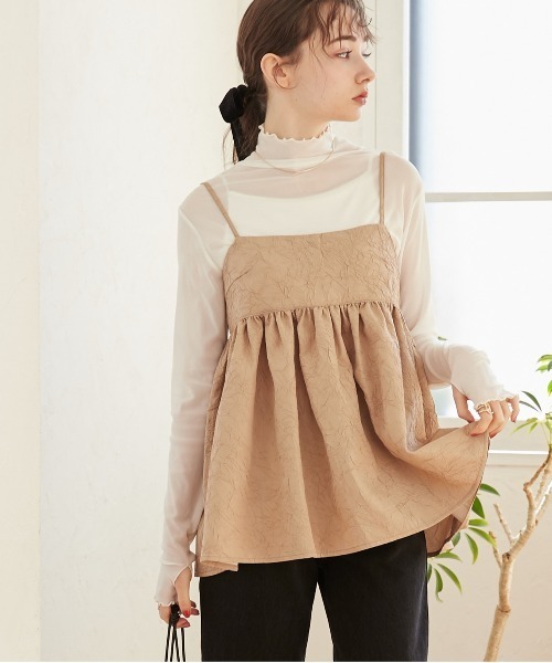 ANGIE（アンジー）の「ワッシャージャガードキャミソール（キャミソール・レディース・ベージュ/アイボリー/ブラック・FREE）」の3枚目の写真