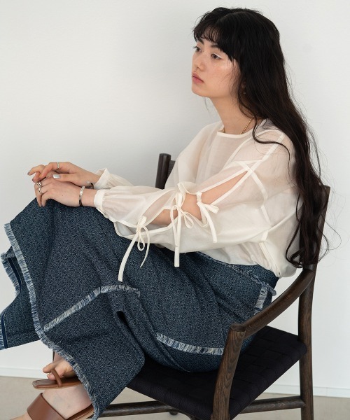 Bab（バブ）の「袖リボンシアーブラウス（シャツ/ブラウス・レディース・アイボリー/グリーン/チャコールグレー/ベージュ・M）」の6枚目の写真