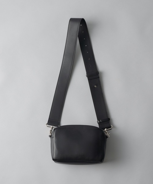 Adree リングジップオリジナルロゴワイドベルトショルダーバッグ adree（アドリー）の「ring zip original logo wide belt