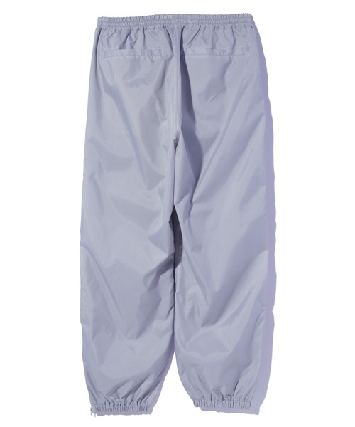 XLARGE(エクストララージ)の「TWO LINE TRACK PANTS(その他パンツ・メンズ・ブラック/グレー/ネイビー・S/M/L/XL)」の4枚目の写真