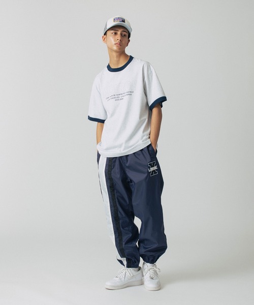 XLARGE(エクストララージ)の「TWO LINE TRACK PANTS(その他パンツ・メンズ・ブラック/グレー/ネイビー・S/M/L/XL)」の13枚目の写真