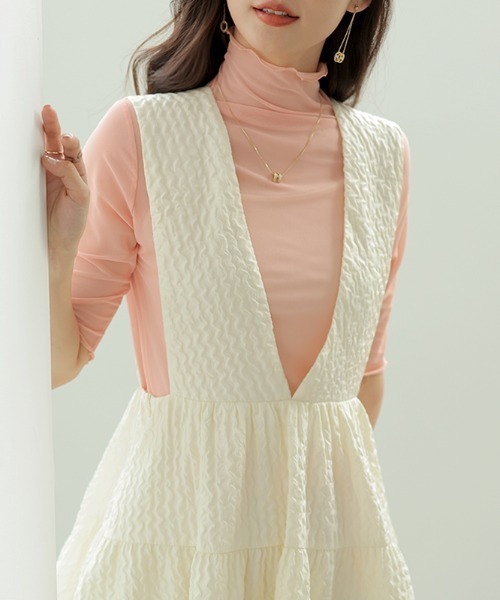 COCOMOMO(ココモモ)の「ハイネックシアートップス メローフリル 五分袖 シアートップス ハイネック 半袖 シアー レイヤードインナー(Tシャツ/カットソー・レディース・ブラック/ベージュ/パープル/ホワイト/ピンク/グリーン/ダークブルー・FREE)」の7枚目の写真