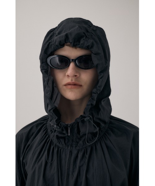 M_（エムアンダーバー）の「フッ素フリーの撥水加工が嬉しい リサイクルナイロン使用　エアーブルゾン（ブルゾン・レディース・アイボリー/ブラック・FREE）」の16枚目の写真