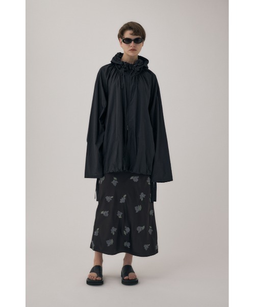 M_（エムアンダーバー）の「フッ素フリーの撥水加工が嬉しい リサイクルナイロン使用　エアーブルゾン（ブルゾン・レディース・アイボリー/ブラック・FREE）」の21枚目の写真