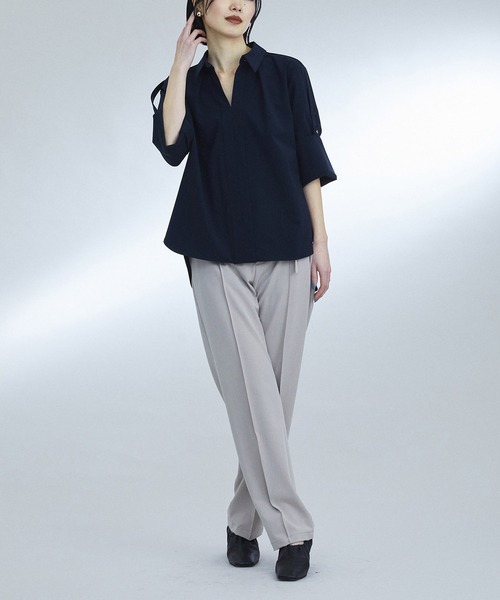 UNITED TOKYO(ユナイテッドトウキョウ)の「2wayエポレットデザインブラウス(シャツ/ブラウス・レディース・アイボリー/ネイビー・FREE)」の3枚目の写真