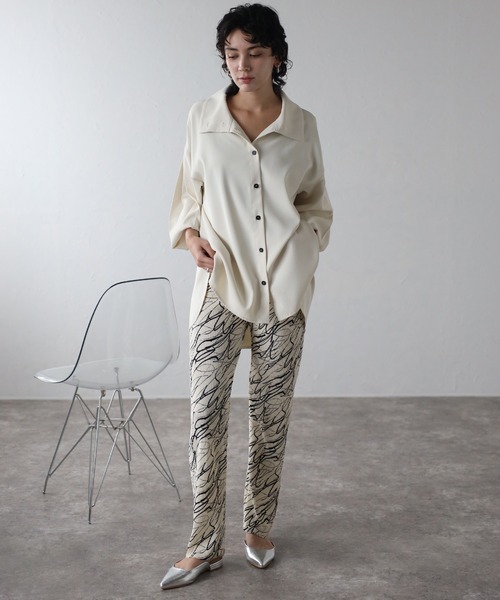 amini（アミニ）の「【2024 S/S 新作】柄プリーツパンツ（スラックス・レディース・アイボリー/ブラック・MEDIUM）」の15枚目の写真